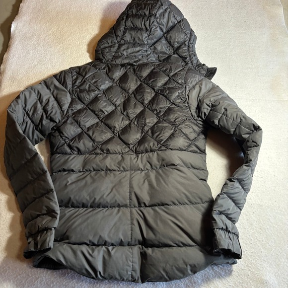 Lululemon Down Puffer Hooded Jacket Women's Gray Full Zip Lightweight M *Flaw - Picture 5 of 9